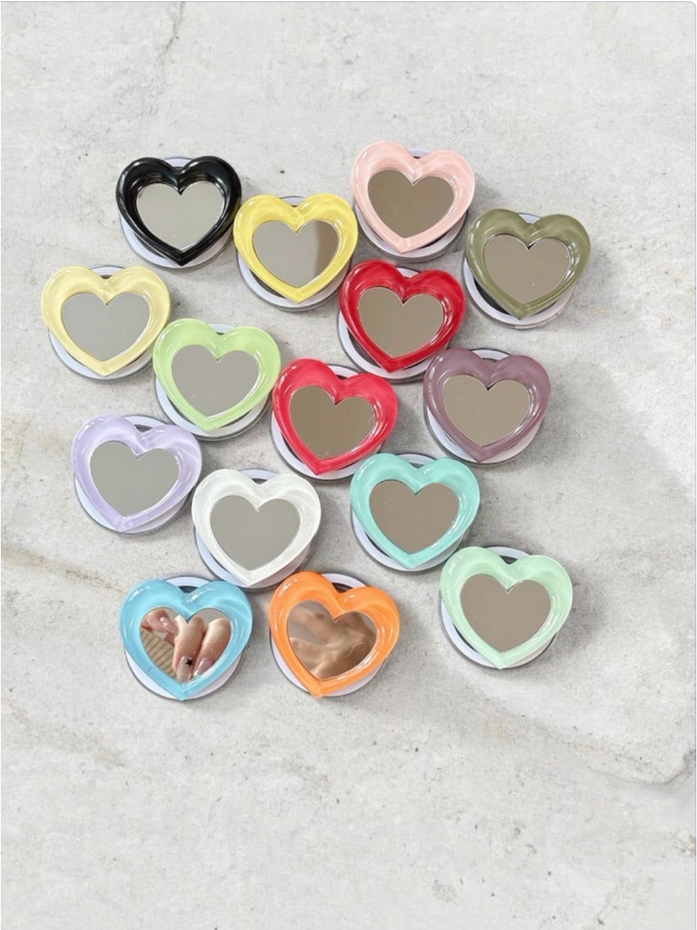 Heart Shaped Magnetic Phone Grip Stand Foldable Expanding NWT
